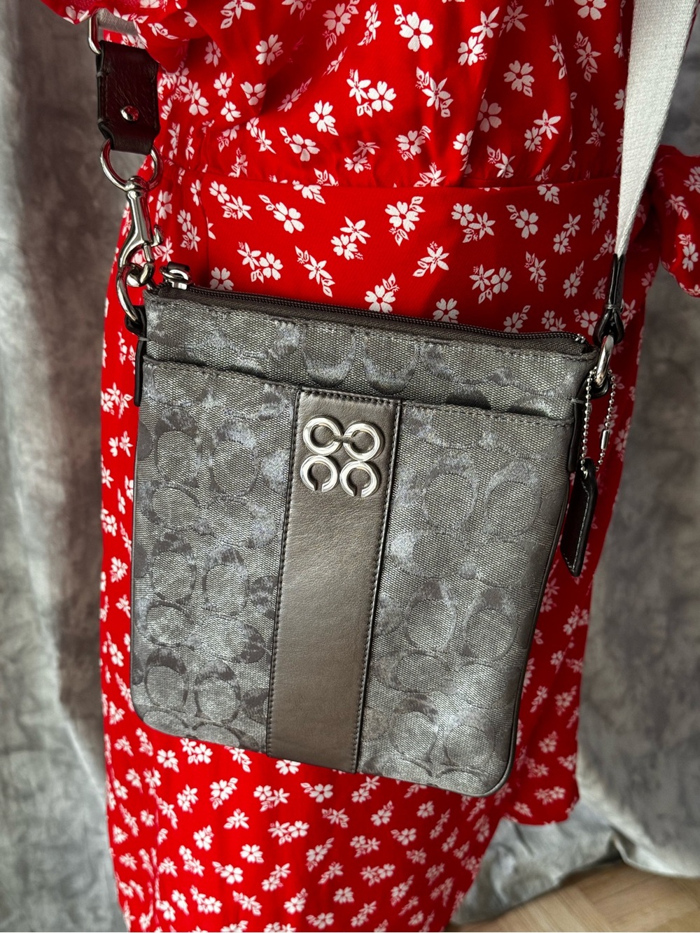 Coach Gray Signature Crossbody Bag Silver Metallic Jacquard Y2K Mini Purse - Picture 7 of 10